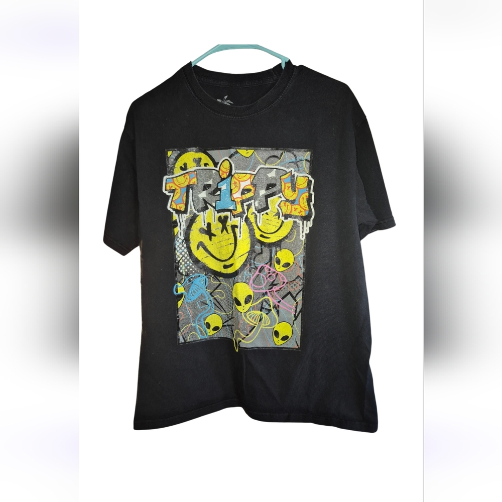 VIBES BlackT-Shirt with Colorful Graphic "Trippy" Design